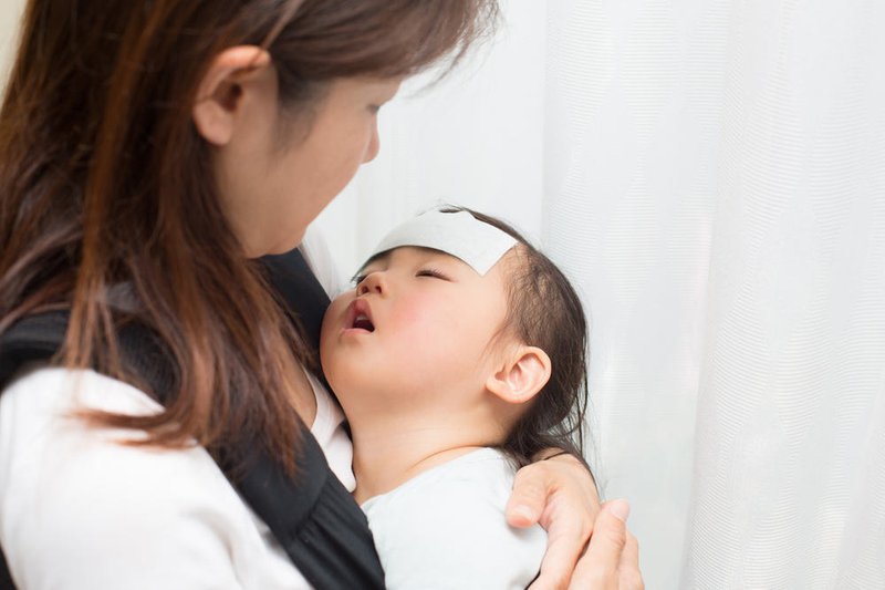Dấu hiệu cảnh báo: Khi nào trẻ bị ho cần đi khám bác sĩ? 1 Dấu hiệu cảnh báo: Khi nào trẻ bị ho cần đi khám bác sĩ? 1